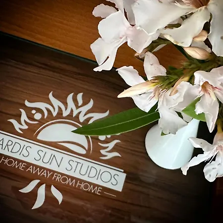 Ξενοδοχείο με διαμερίσματα Bardis Sun