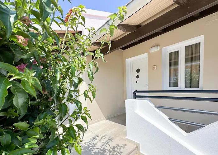 Bardis Sun מלון דירות